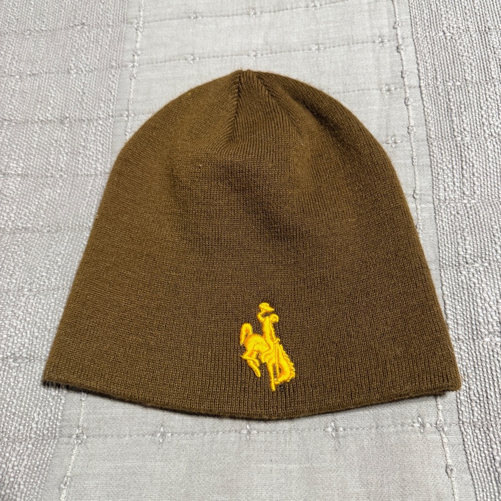Top of the World UW Wyoming Cowboys NCAA Brown Yellow Beanie College Apparel
